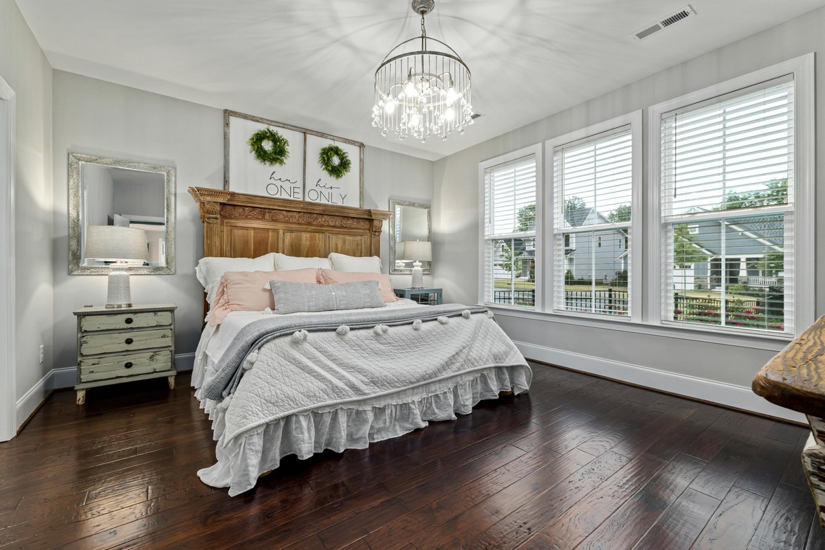 Vāstu, Feng Shui, and Biophilia: Designing a Serenity-Infused Bedroom